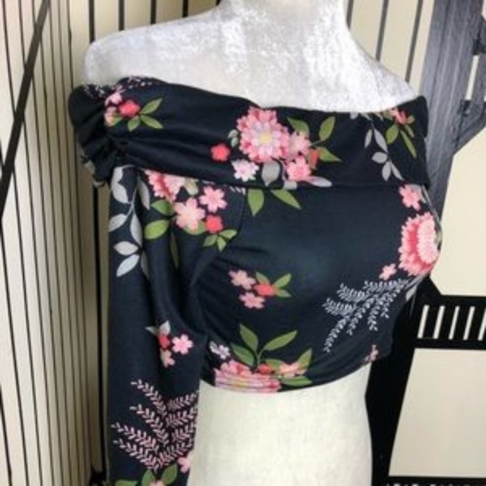 NASTY GAL| long sleeve floral crop top